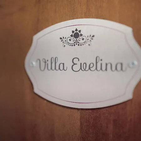 Evelina Apartment *